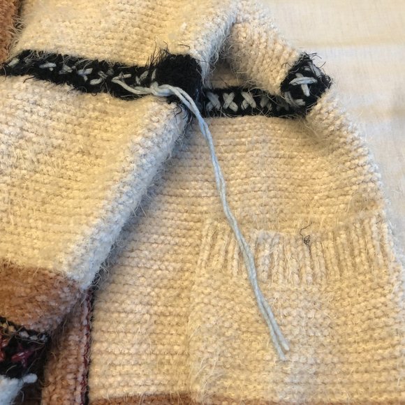 Lola P. Cardigan Sweater Size Medium - Picture 4 of 8